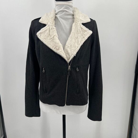 Lucky Brand Black Jacket with Cream Faux Fur Collar - Picture 13 of 13